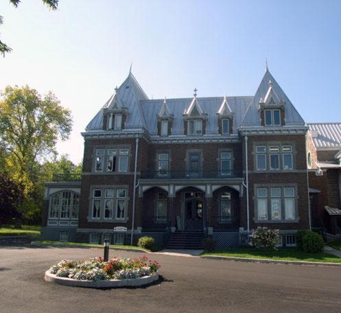 Hotel Chateau Cran Chaud Chicoutimi Εξωτερικό φωτογραφία